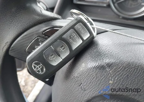 2018 Toyota Yaris Ia z USA, uszkodzony, nr VIN 3MYDLBYV3JY300967